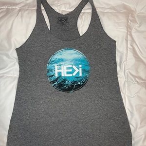 HE>i racer back tank